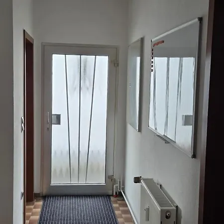 Berg Messe 5, W-lan, Homeoffice Apartment