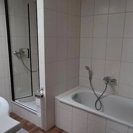 Berg Messe 1, W-lan, Homeoffice